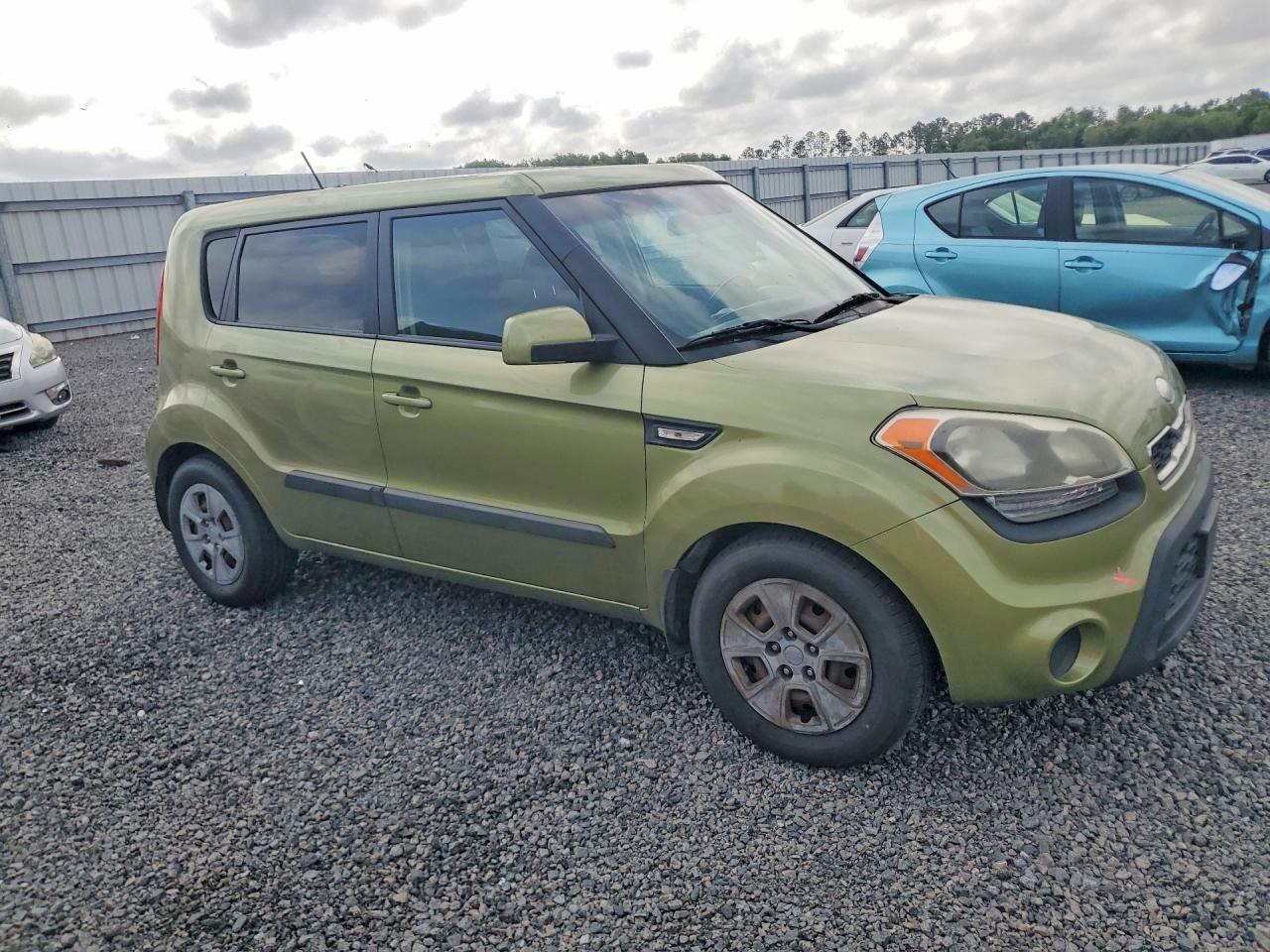2013 KIA Soul Base