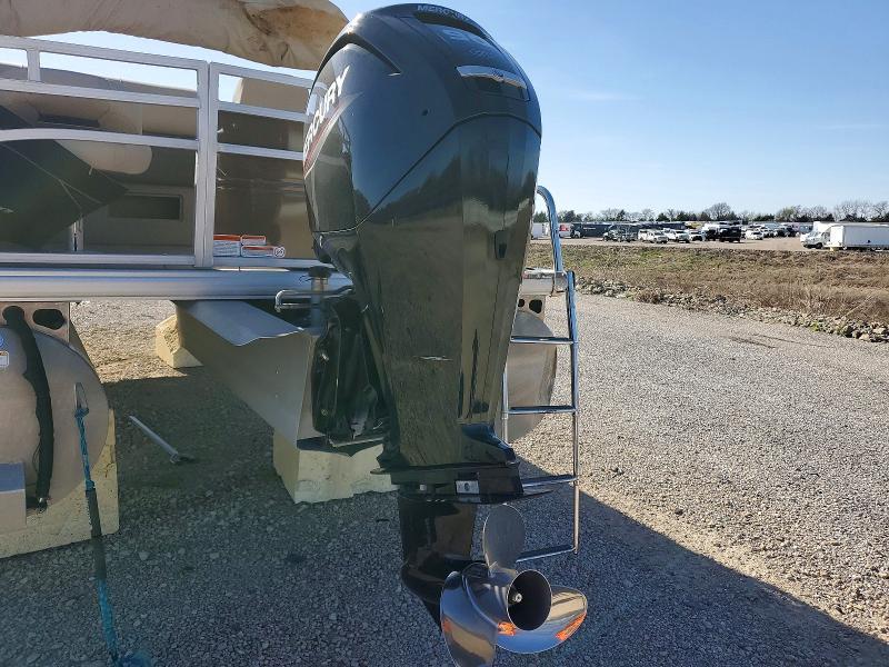 2024 Sun Tracker Boat-Boats Pontoon Boat