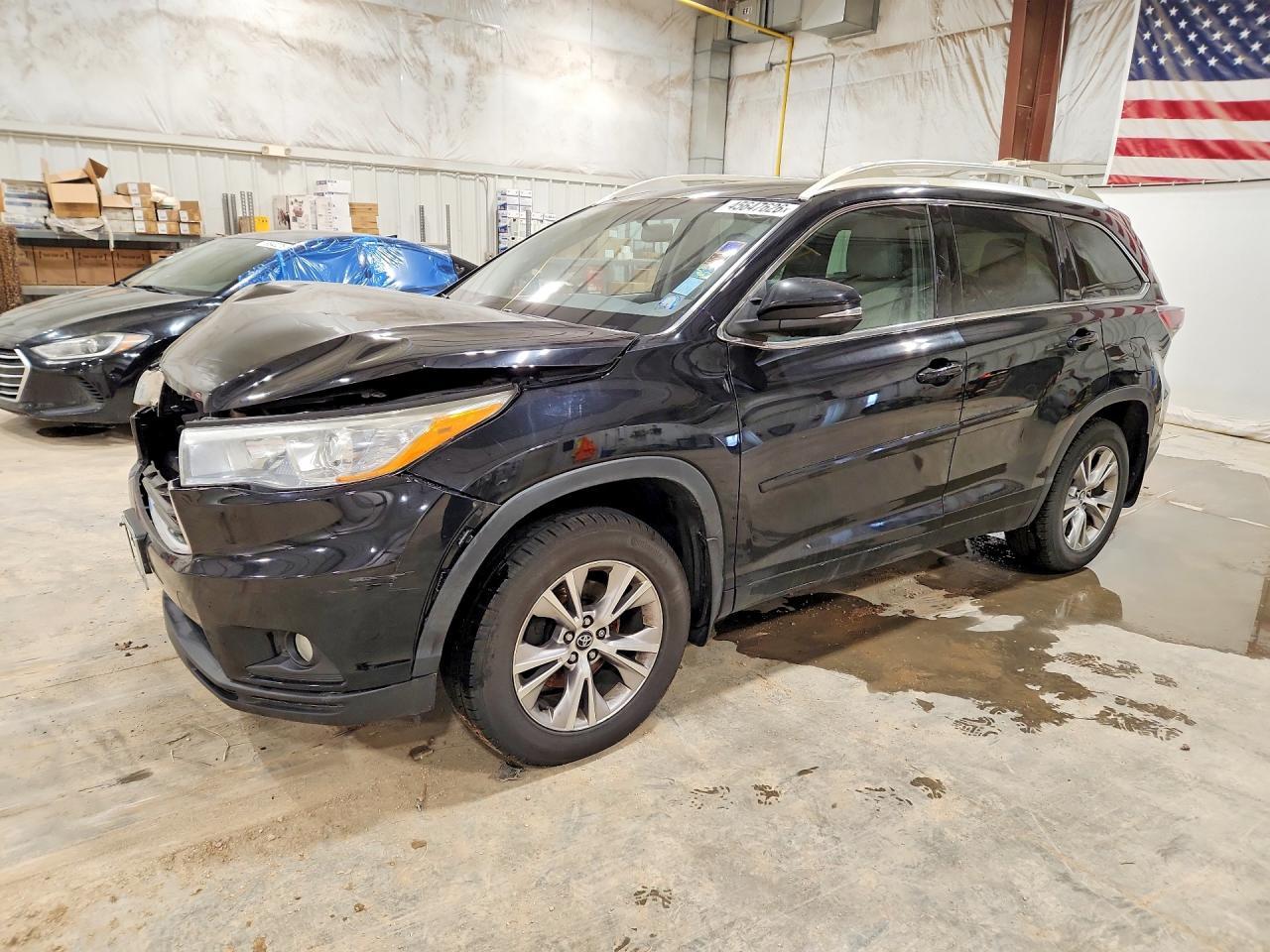 2016 Toyota Highlander le Plus