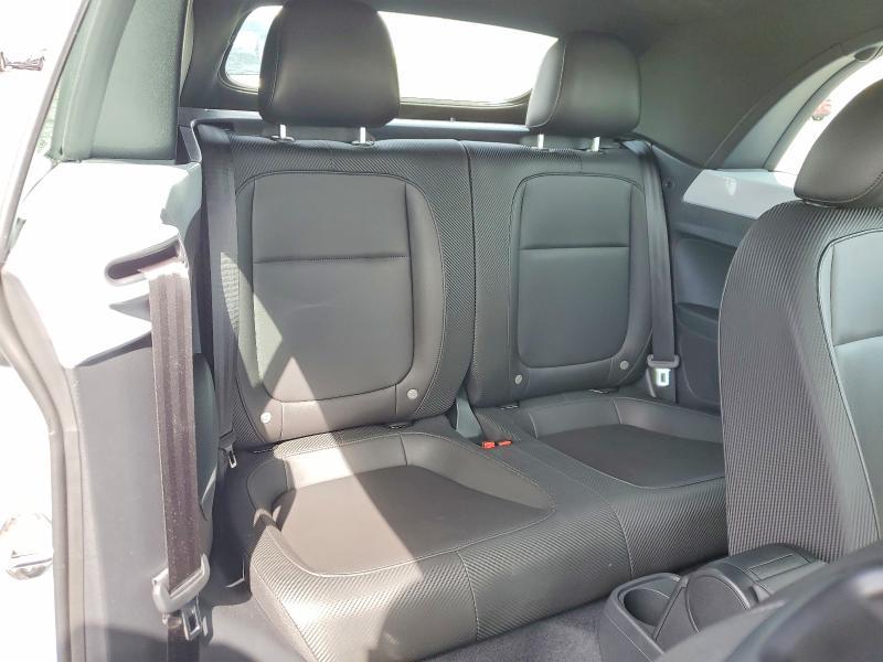 2017 Volkswagen Beetle s