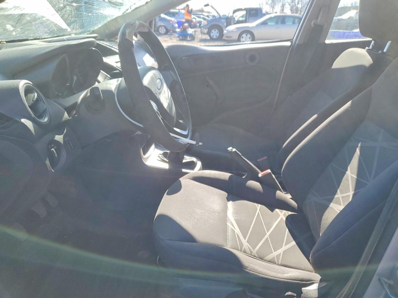 2014 Ford Fiesta s