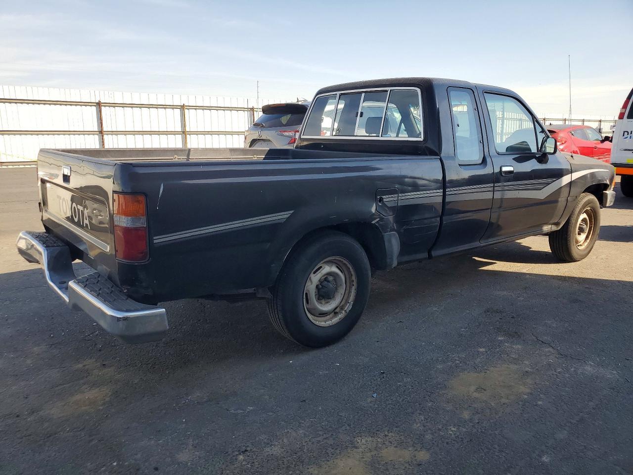 1990 Toyota Pickup Deluxe