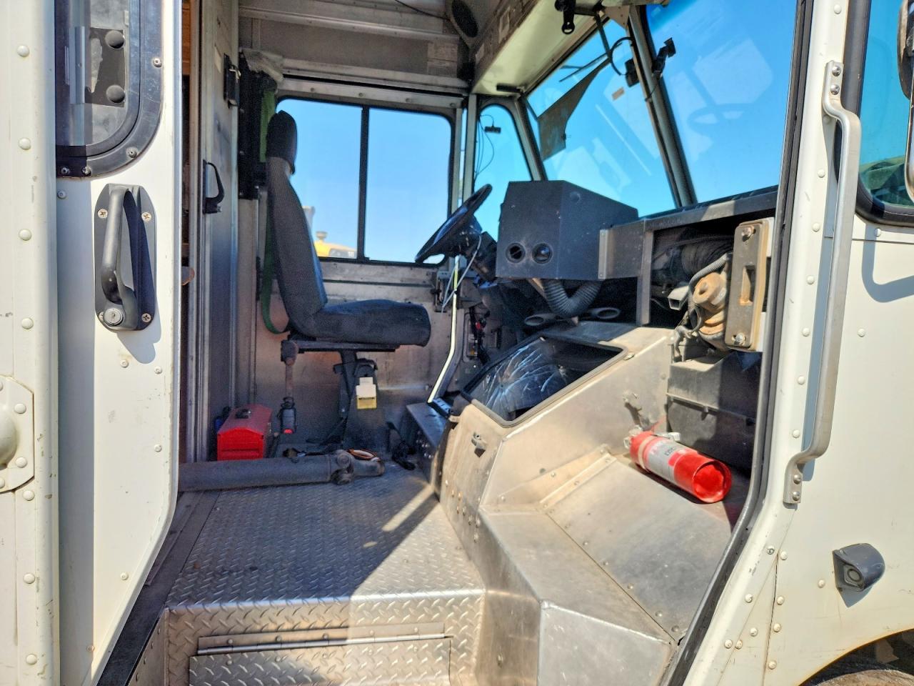2017 Ford F59 Delivery Truck