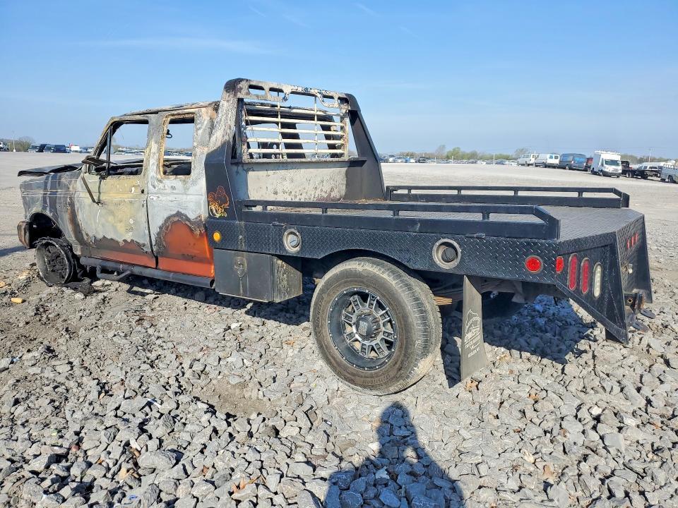 1997 Ford F250 Super Duty Flatbed Truck