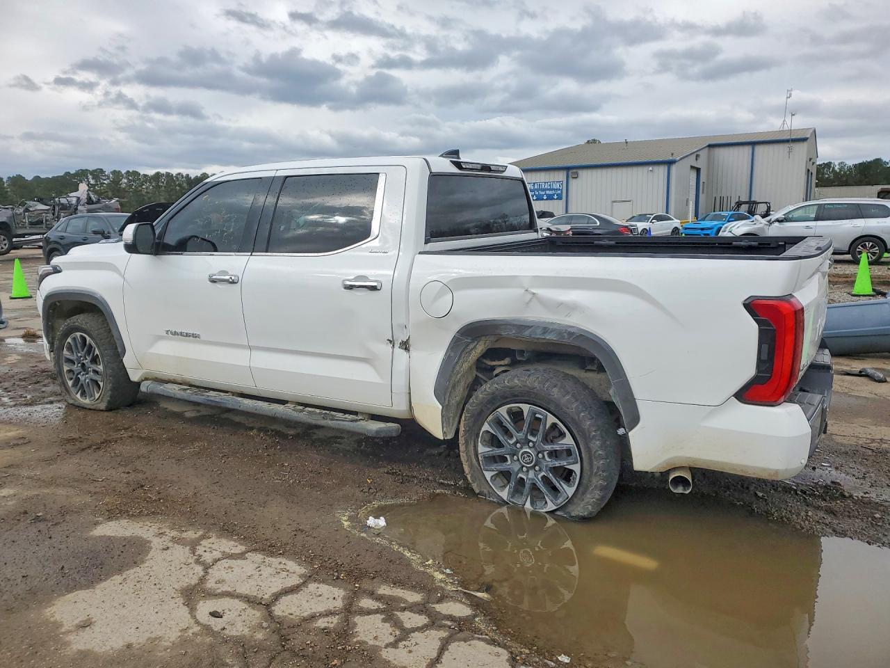 2022 Toyota Tundra Limited HV