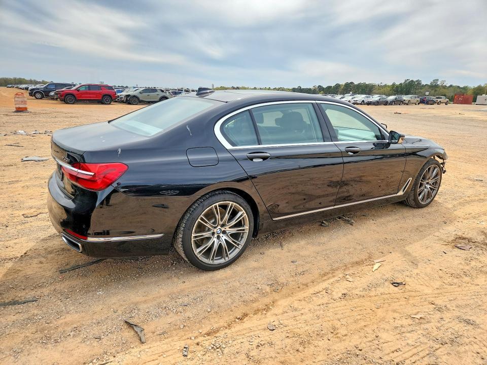 2016 BMW 740 i