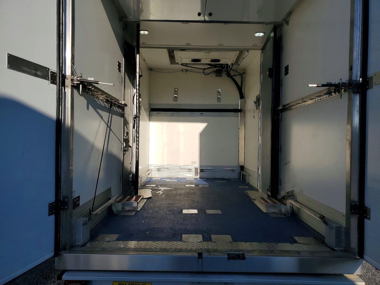 2020 Ford Transit Delivery Truck