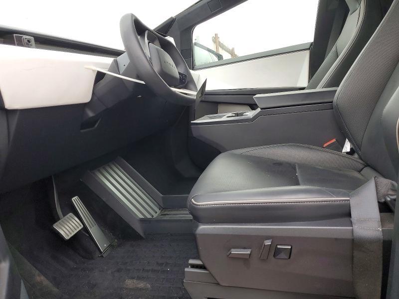 2024 Tesla Cybertruck