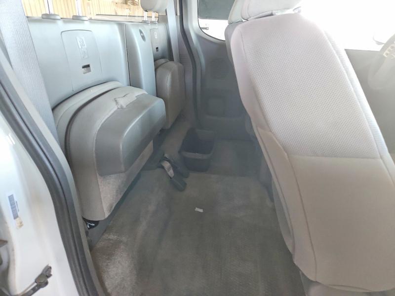 2015 Nissan Frontier S