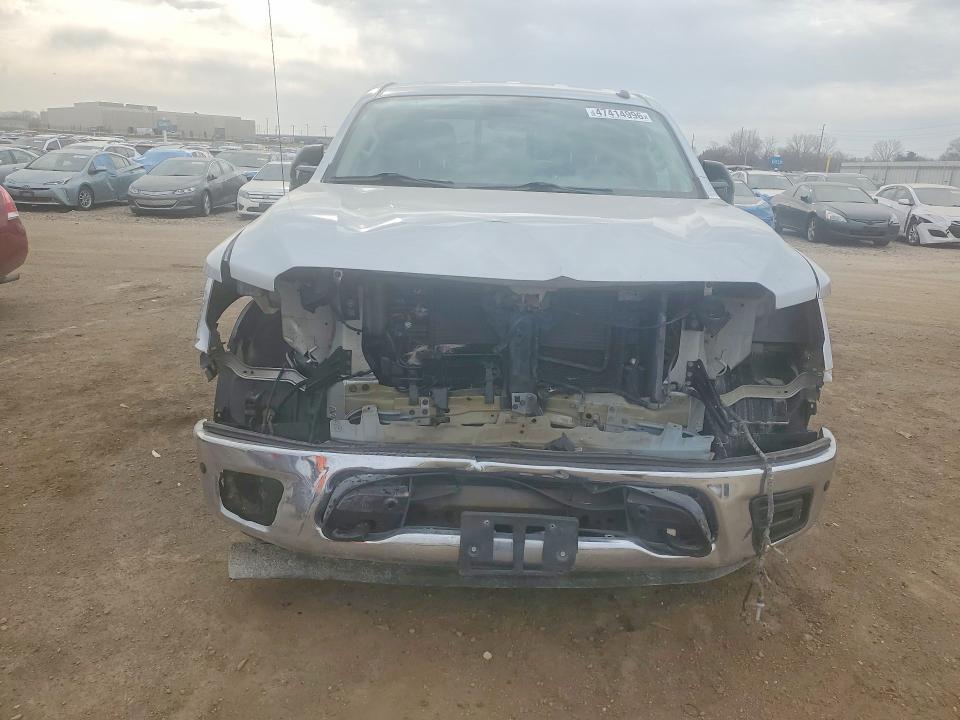 2019 Nissan Titan SV