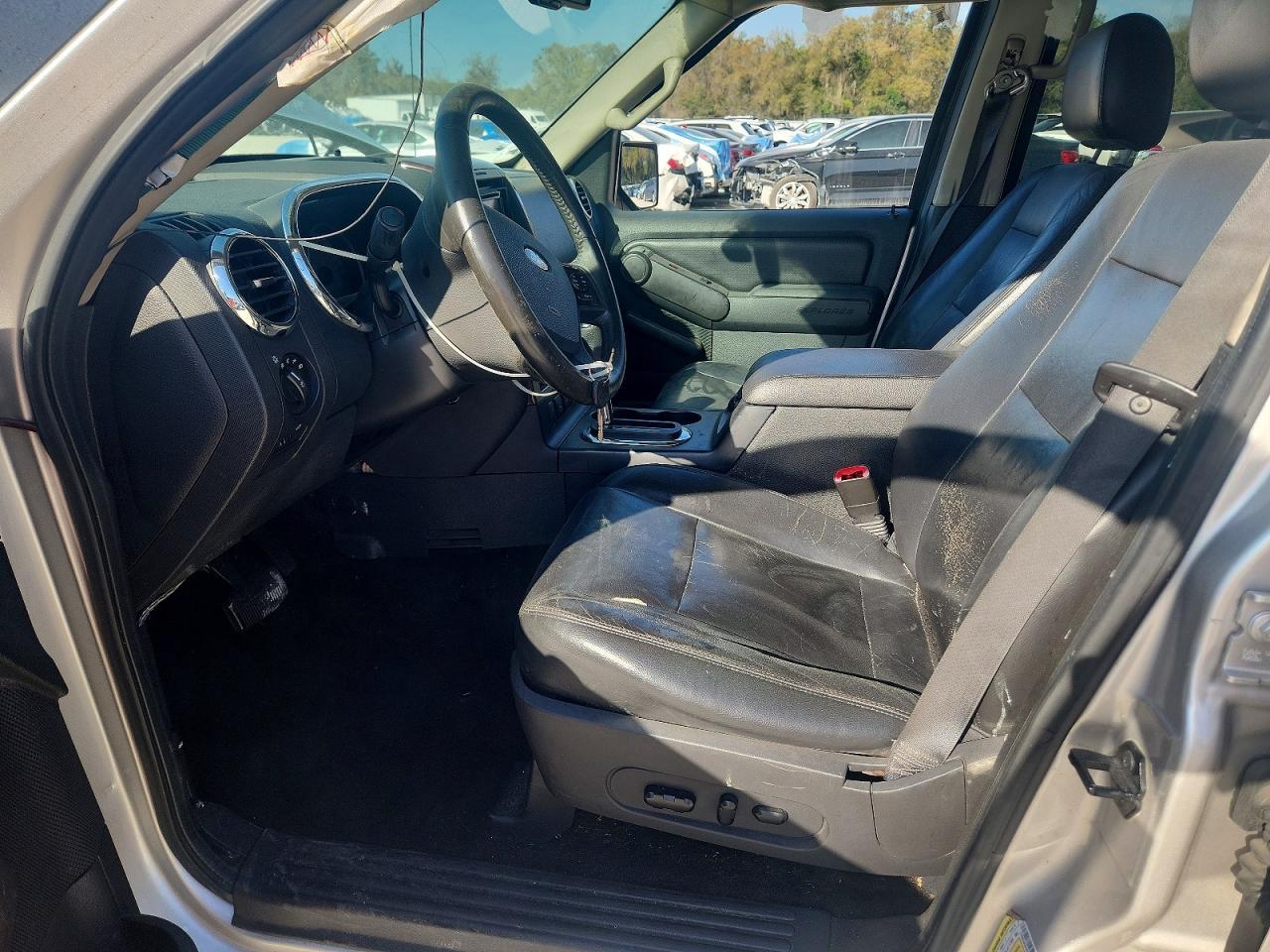 2006 Ford Explorer Limited