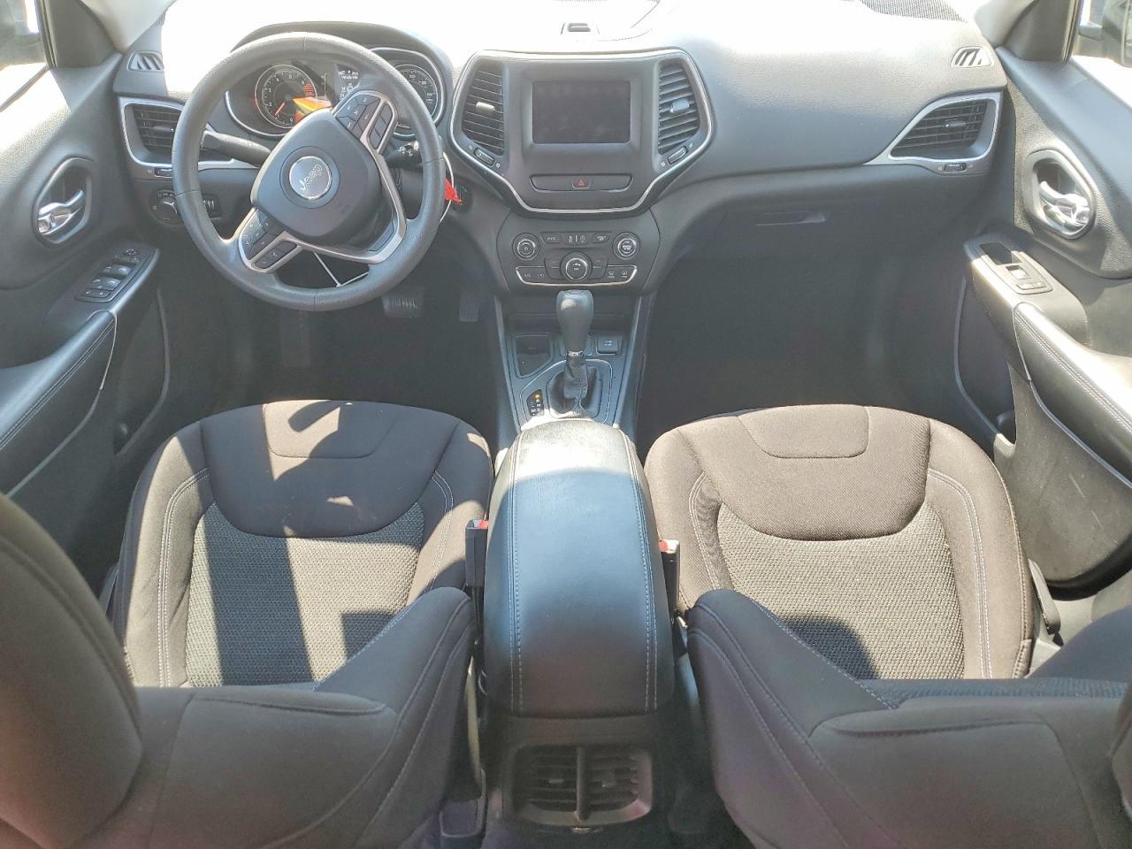 2020 Jeep Cherokee Latitude