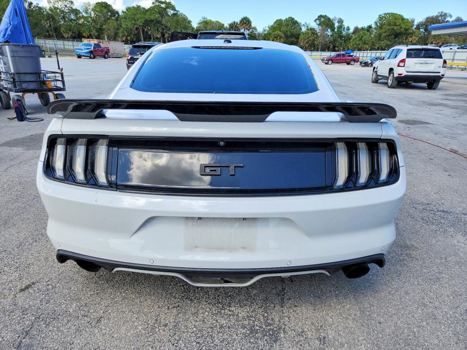 2017 Ford Mustang gt