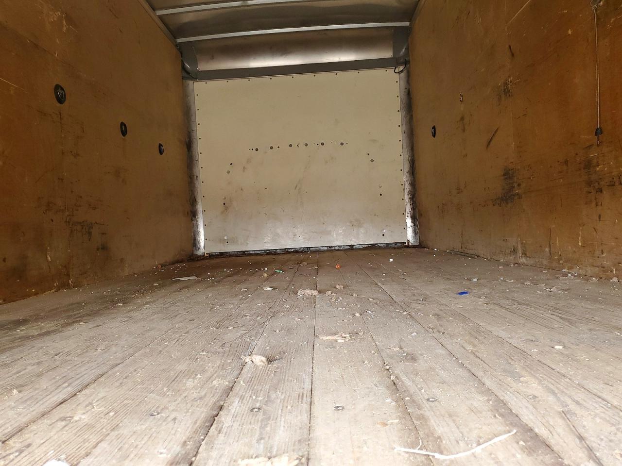 2017 Chevrolet Express BOX Truck