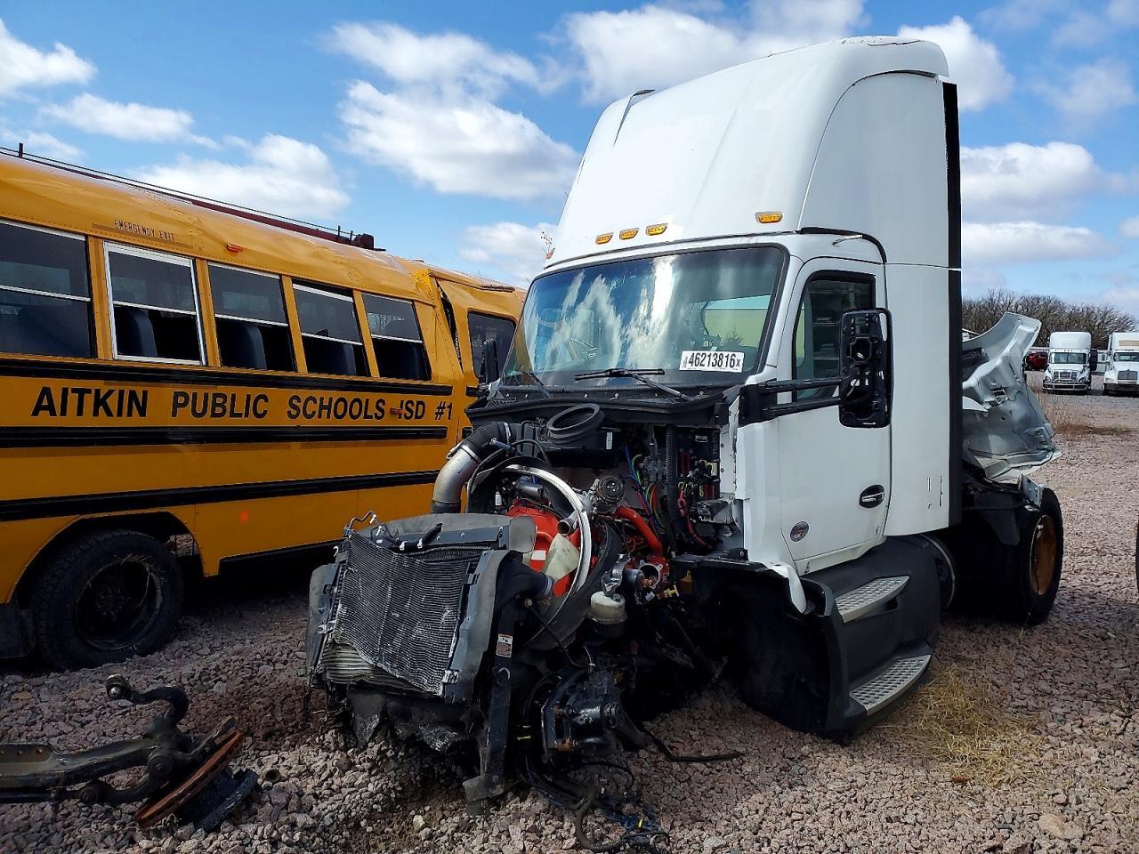 2021 Kenworth T680 Semi Truck