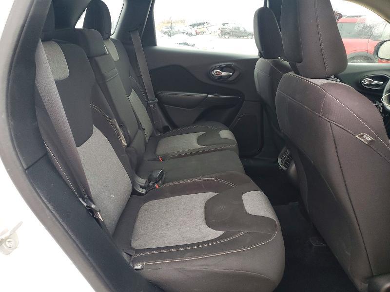 2014 Jeep Cherokee Sport