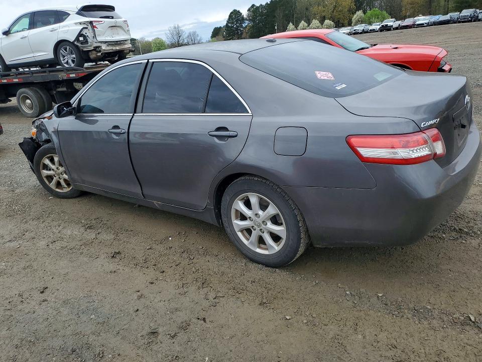 2011 Toyota Camry le