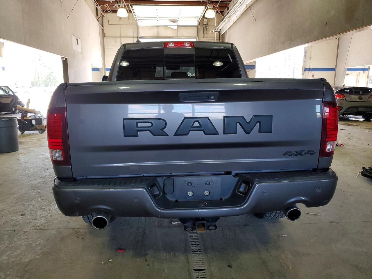 2017 Dodge RAM 1500 Sport