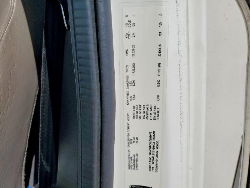 2020 Freigliner 2020 Freightliner Business Class M2 BOX Truck