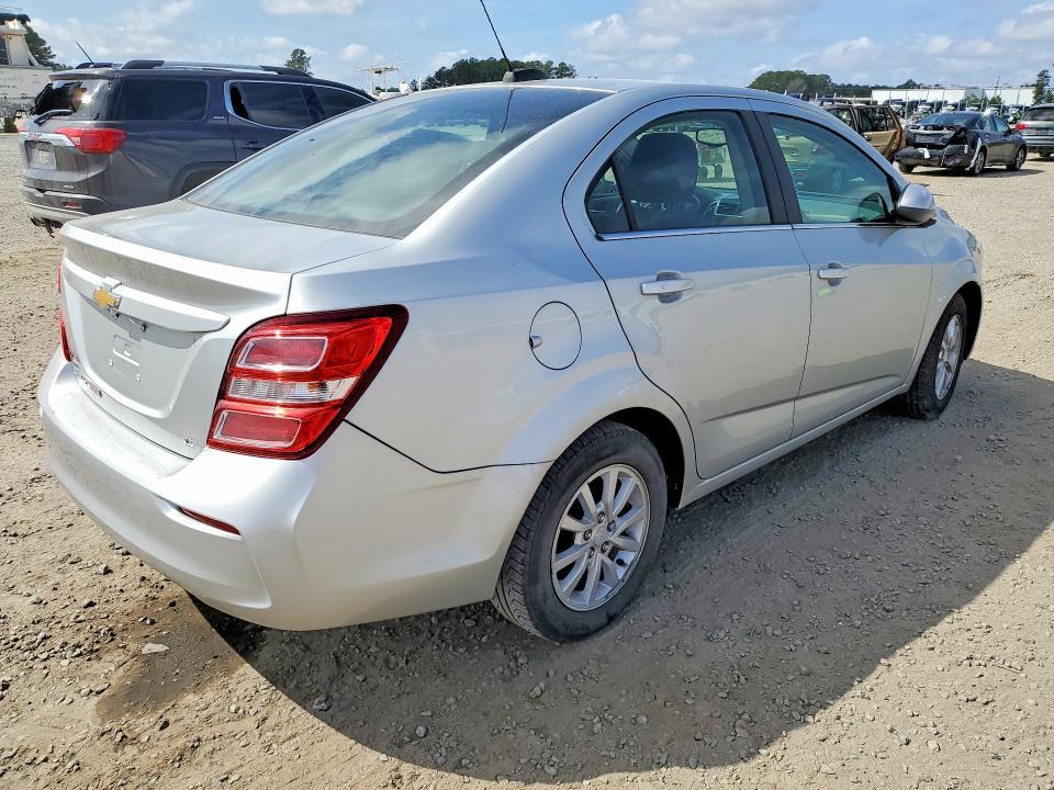 2018 Chevrolet Sonic lt