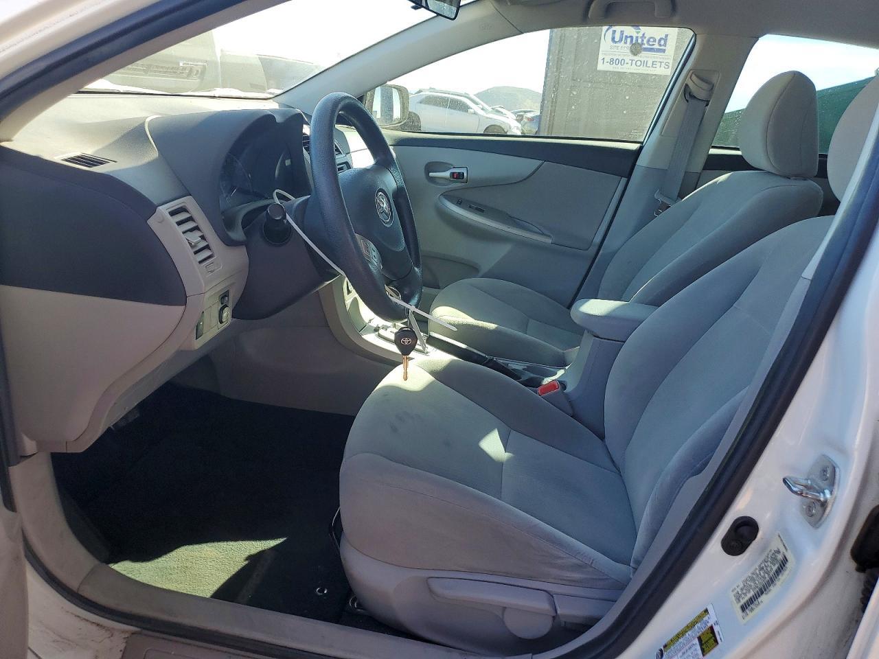 2013 Toyota Corolla le