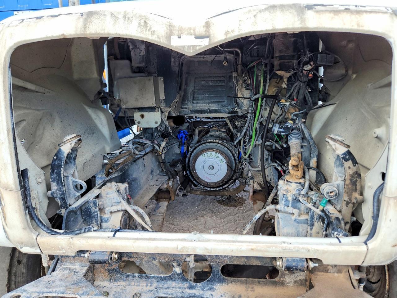 2013 Mack 700 GU700