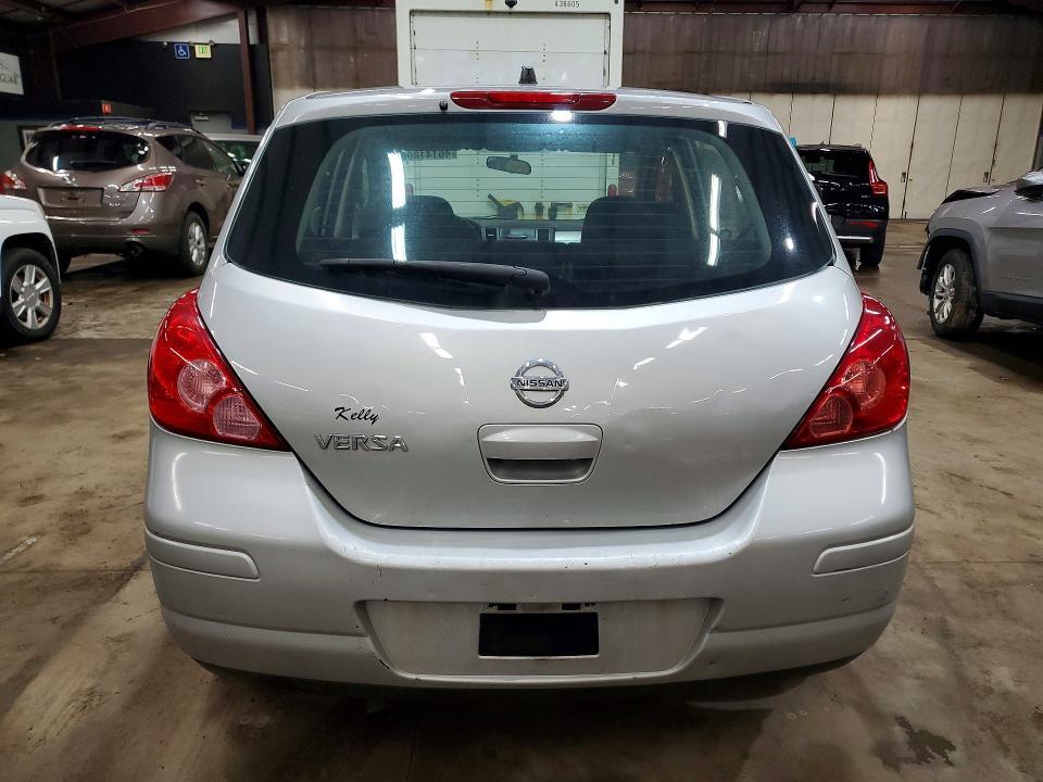 2009 Nissan Versa 1.8 s
