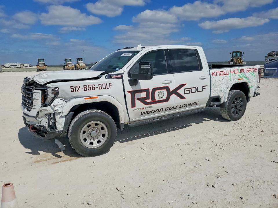 2024 GMC Sierra K2500 AT4