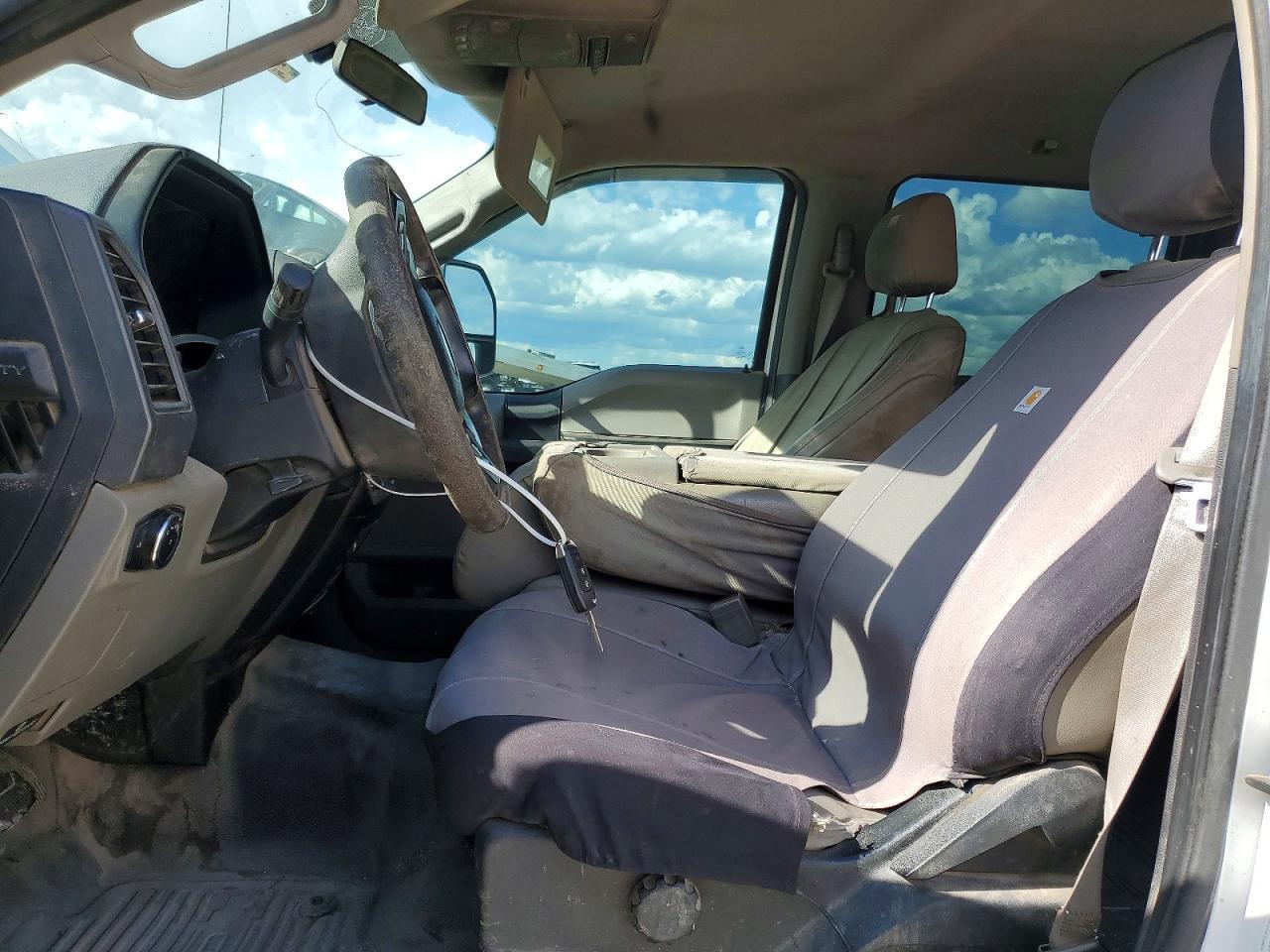 2019 Ford F350 Super Duty Truck Cab AND Chassis