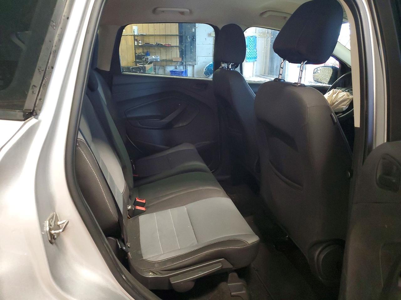 2017 Ford Escape s