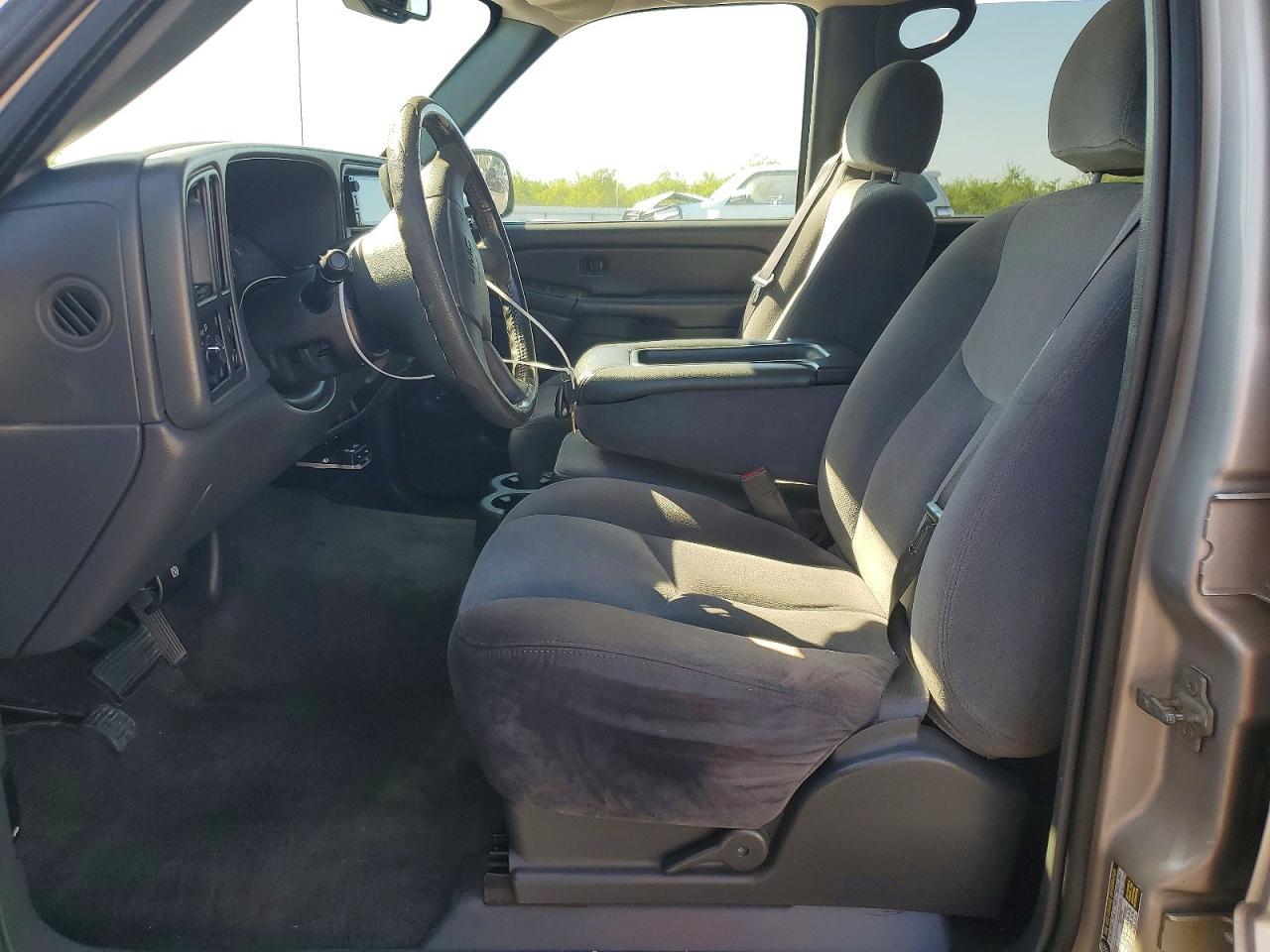 2005 GMC New Sierra C1500