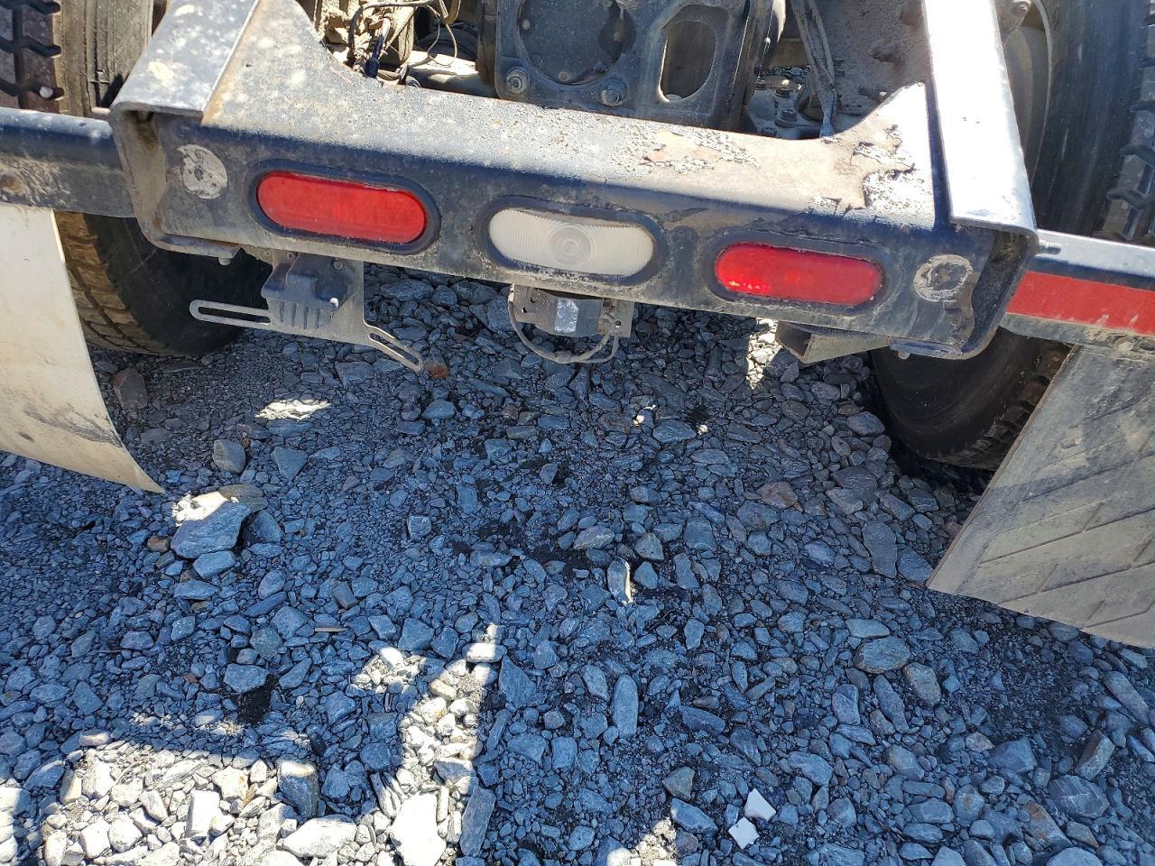 2015 Mack CXU613 Semi Truck