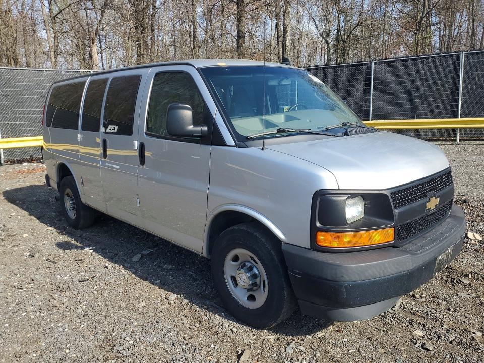 2017 Chevrolet Express G2500 ls