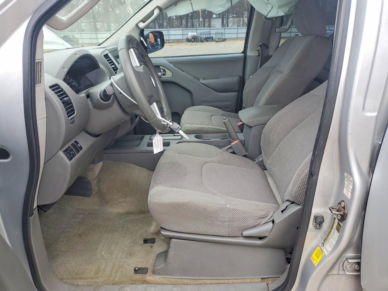 2016 Nissan Frontier SV