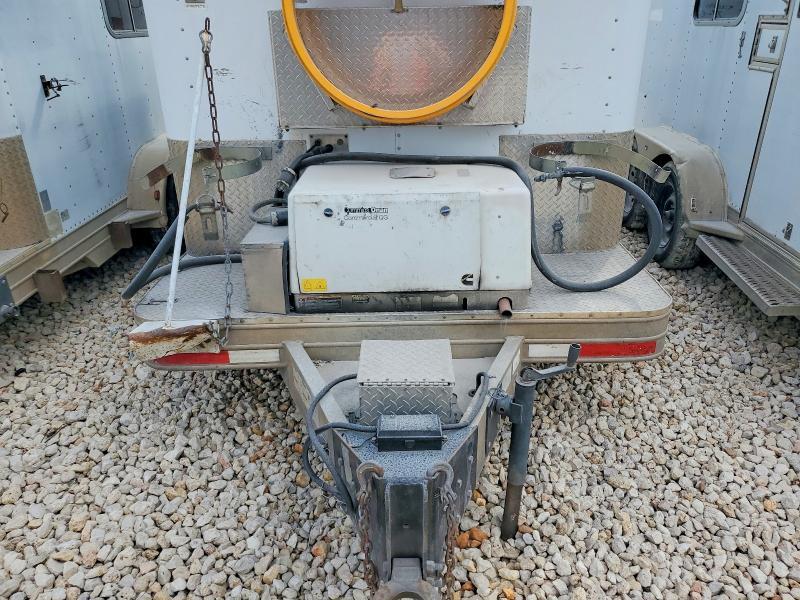 2006 Featherlite Mfg Inc 2006 Featherlite Fiber Optic Splicing Trailer