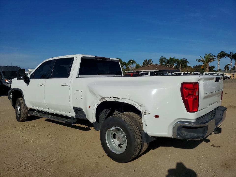 2022 Chevrolet Silverado C3500 LT