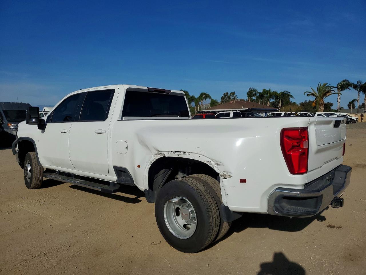 2022 Chevrolet Silverado C3500 LT