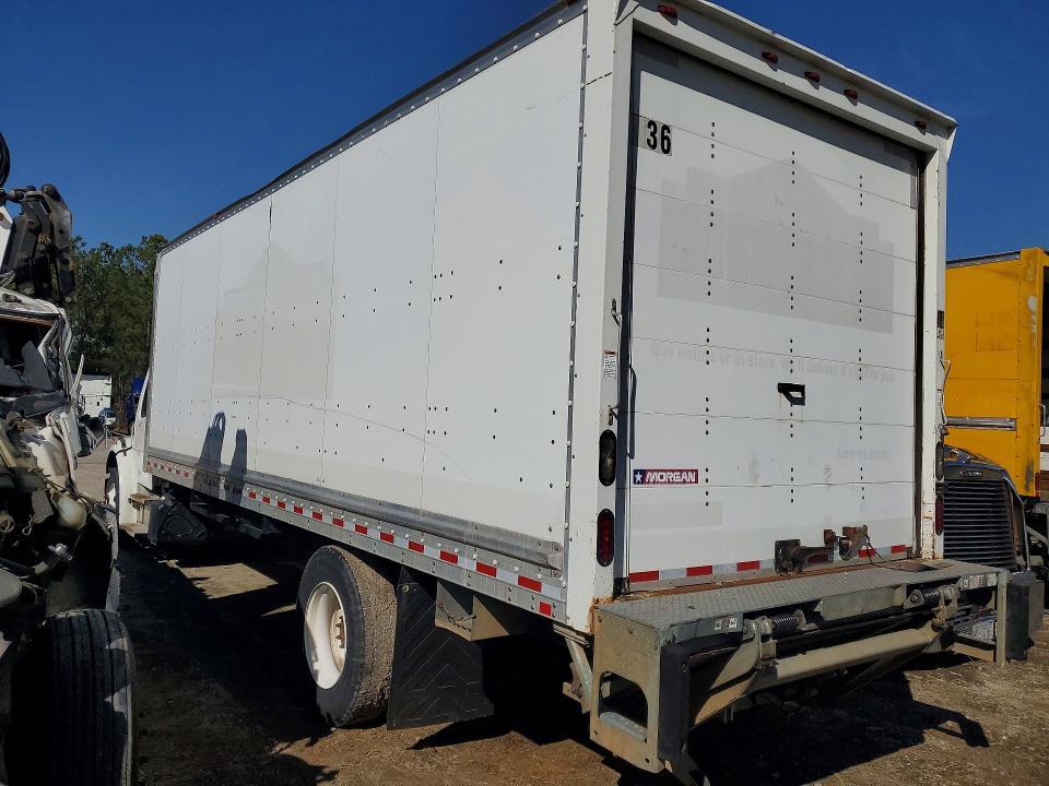 2017 Freightliner Business Class M2 BOX Truck