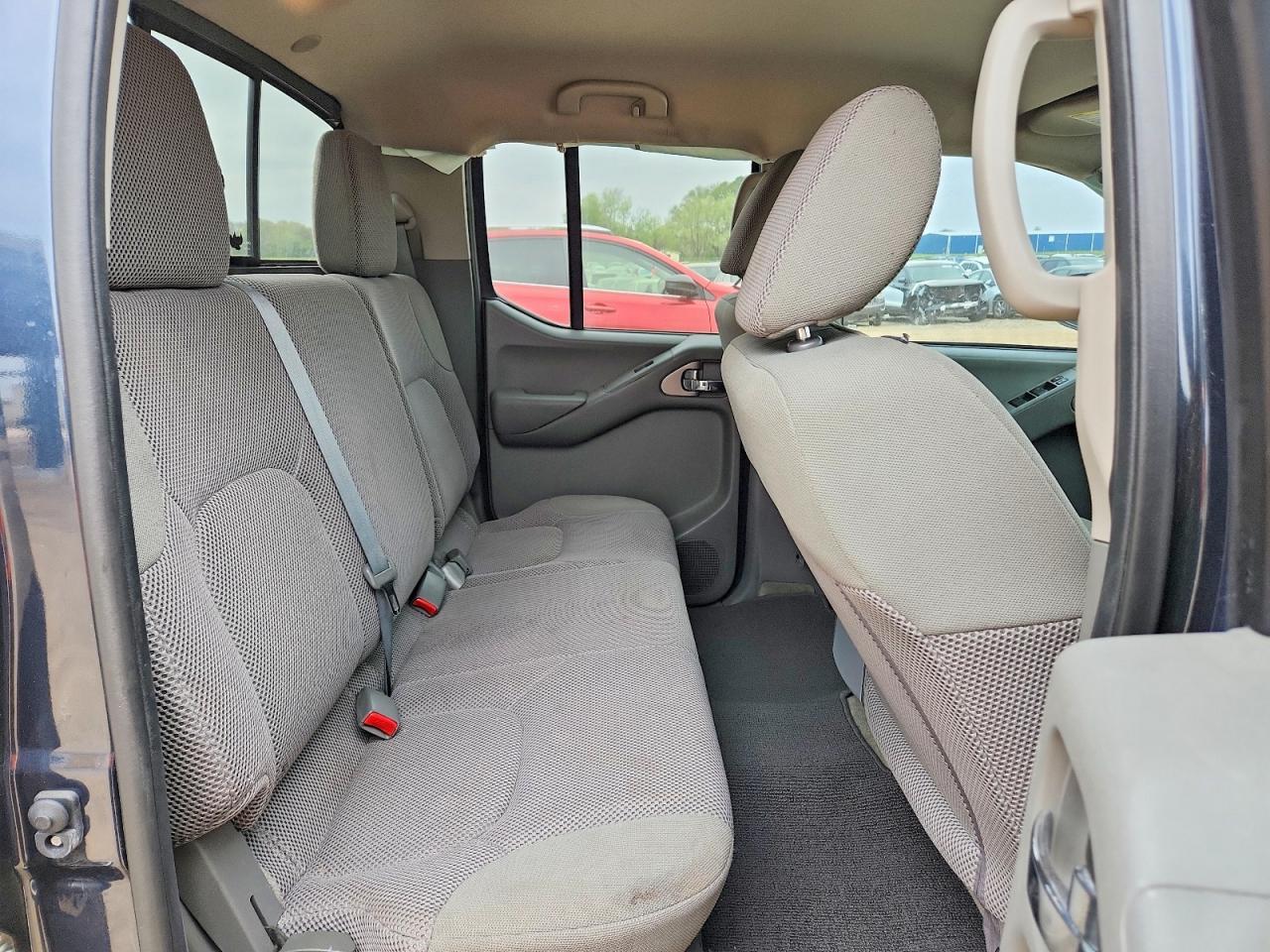 2017 Nissan Frontier SV