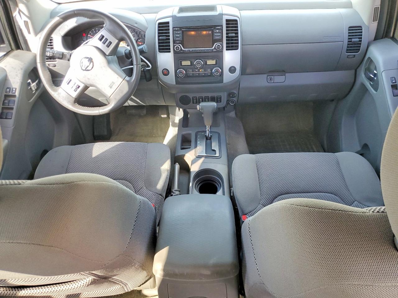 2017 Nissan Frontier SV