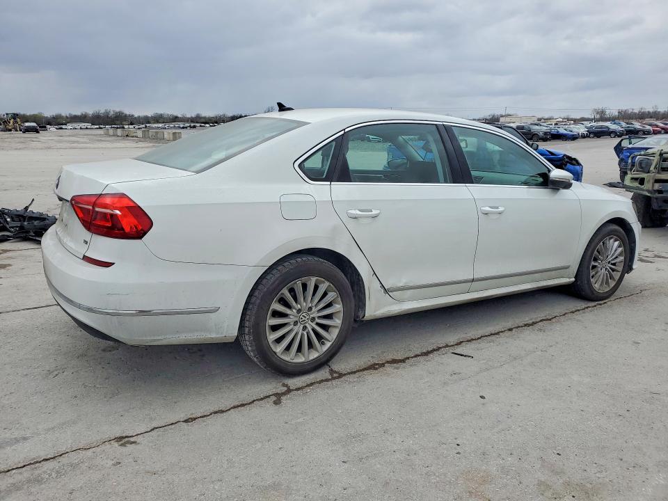 2016 Volkswagen Passat se