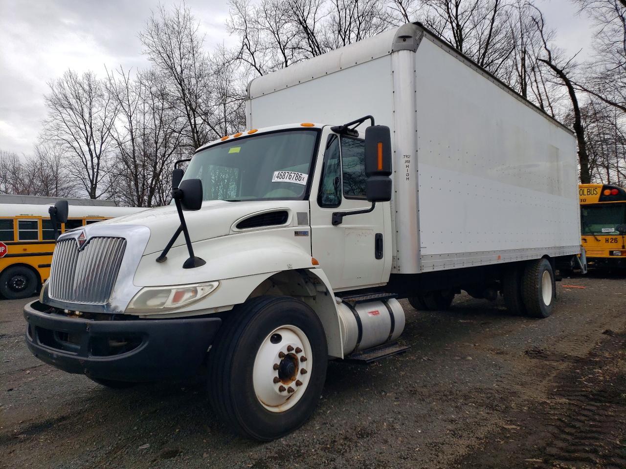 2015 International 4300 BOX Truck