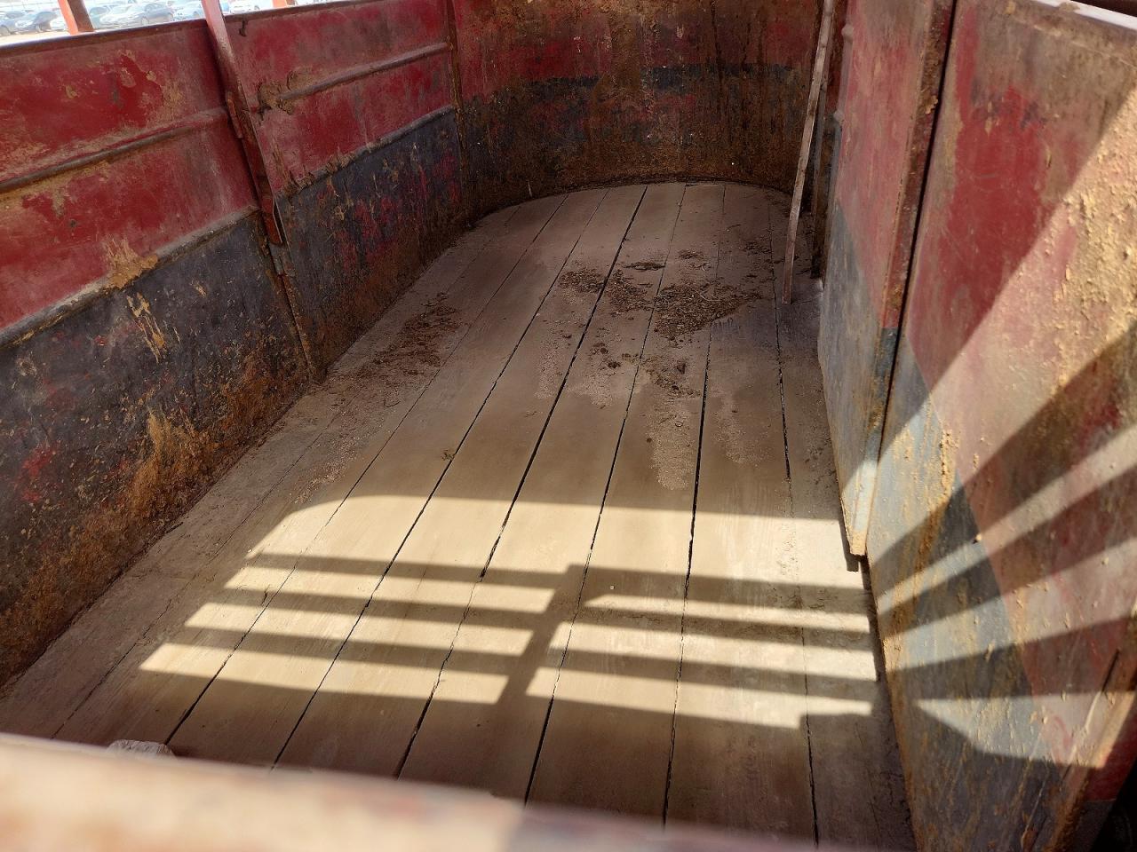 1975 Assm 1975 Livestock Trailer