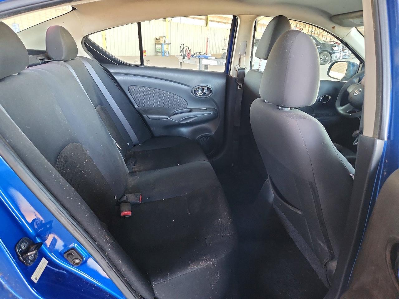 2013 Nissan Versa 1.6 s