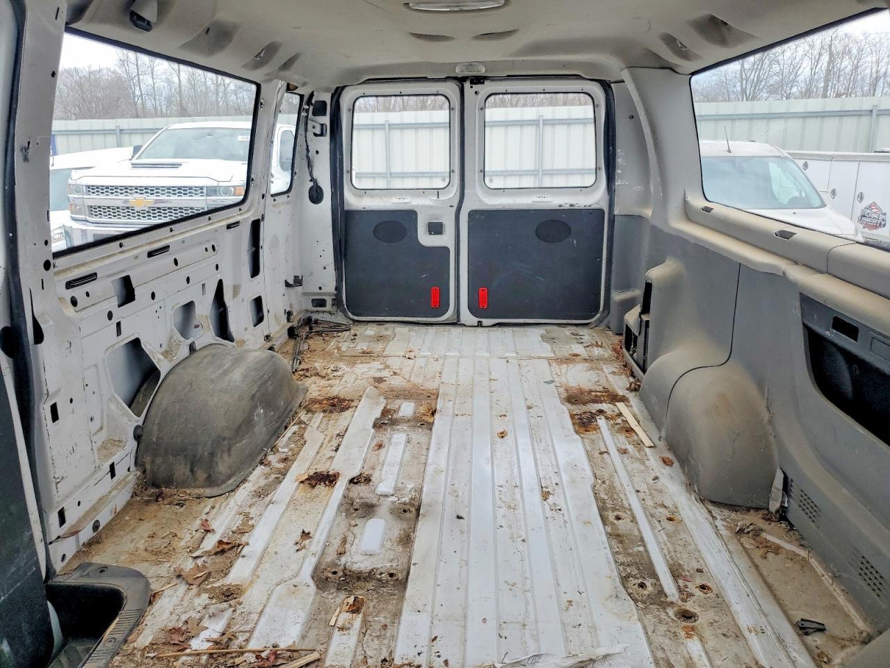 2010 Ford Econoline E350 Super Duty Wagon