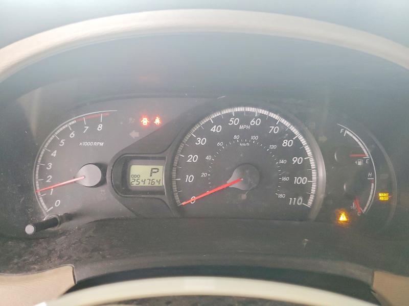2012 Toyota Sienna le 8-passenger