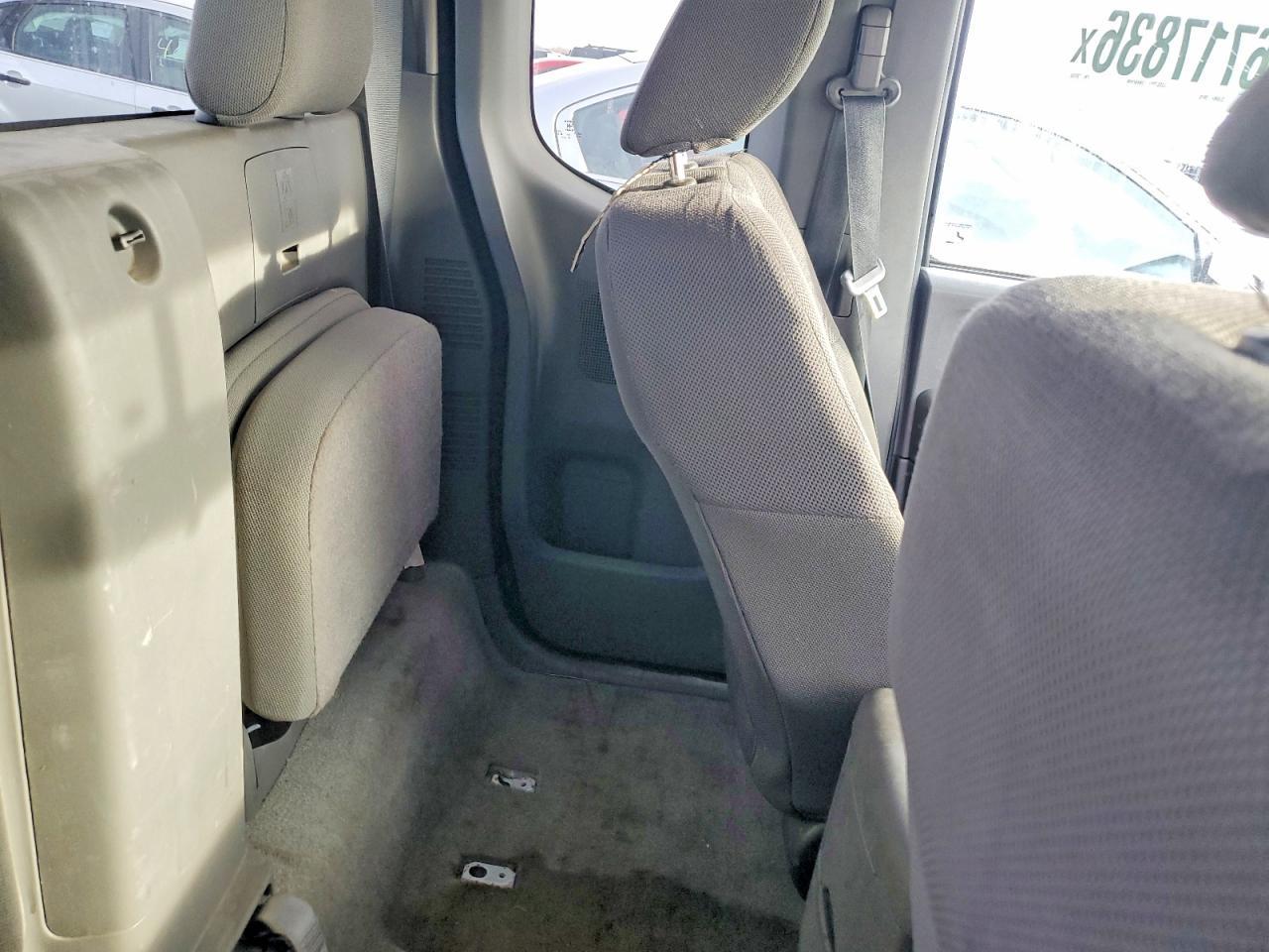 2015 Nissan Frontier S