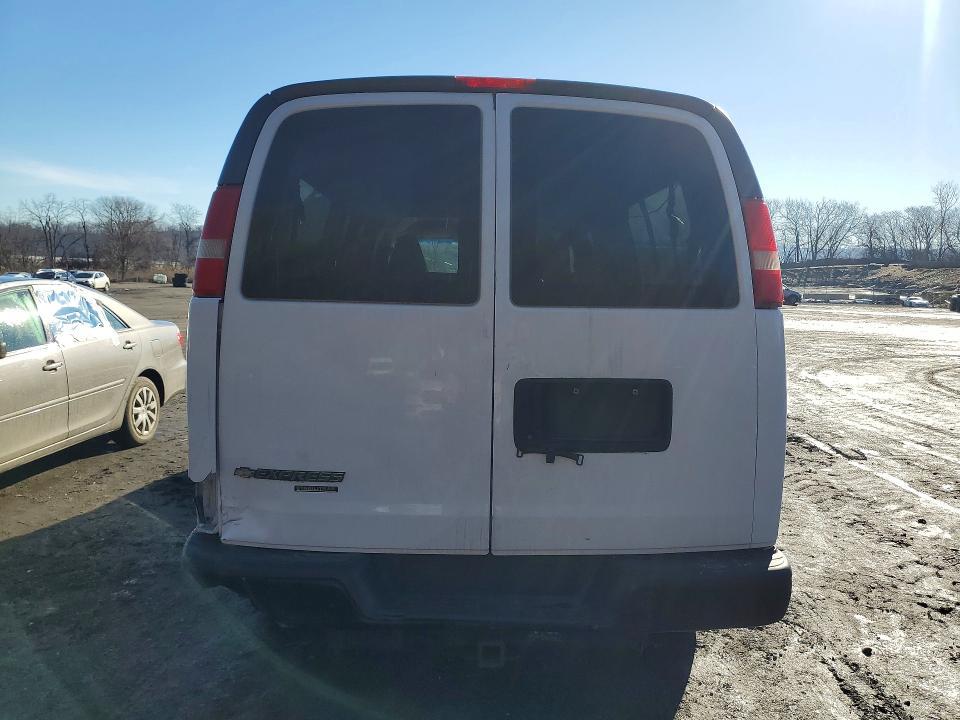 2016 Chevrolet Express G3500 LS