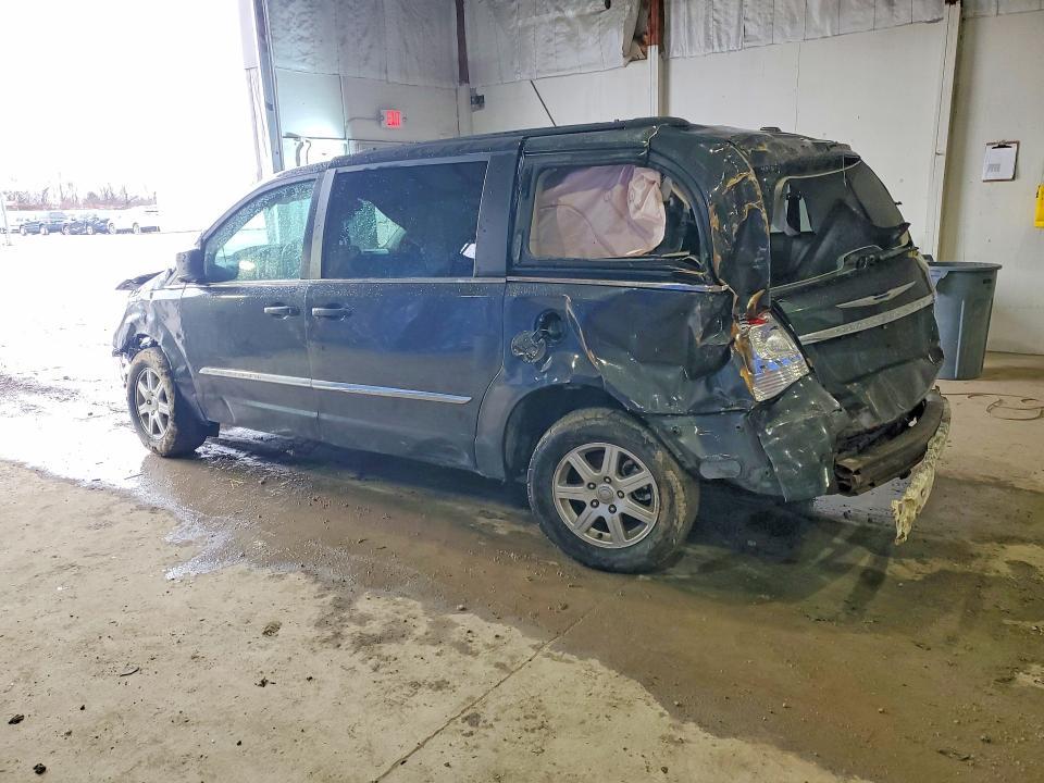 2012 Chrysler Town & Country Touring