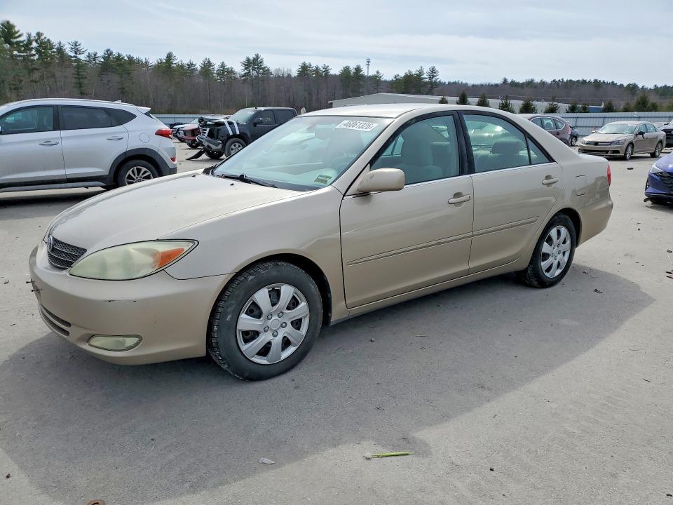 2004 Toyota Camry xle